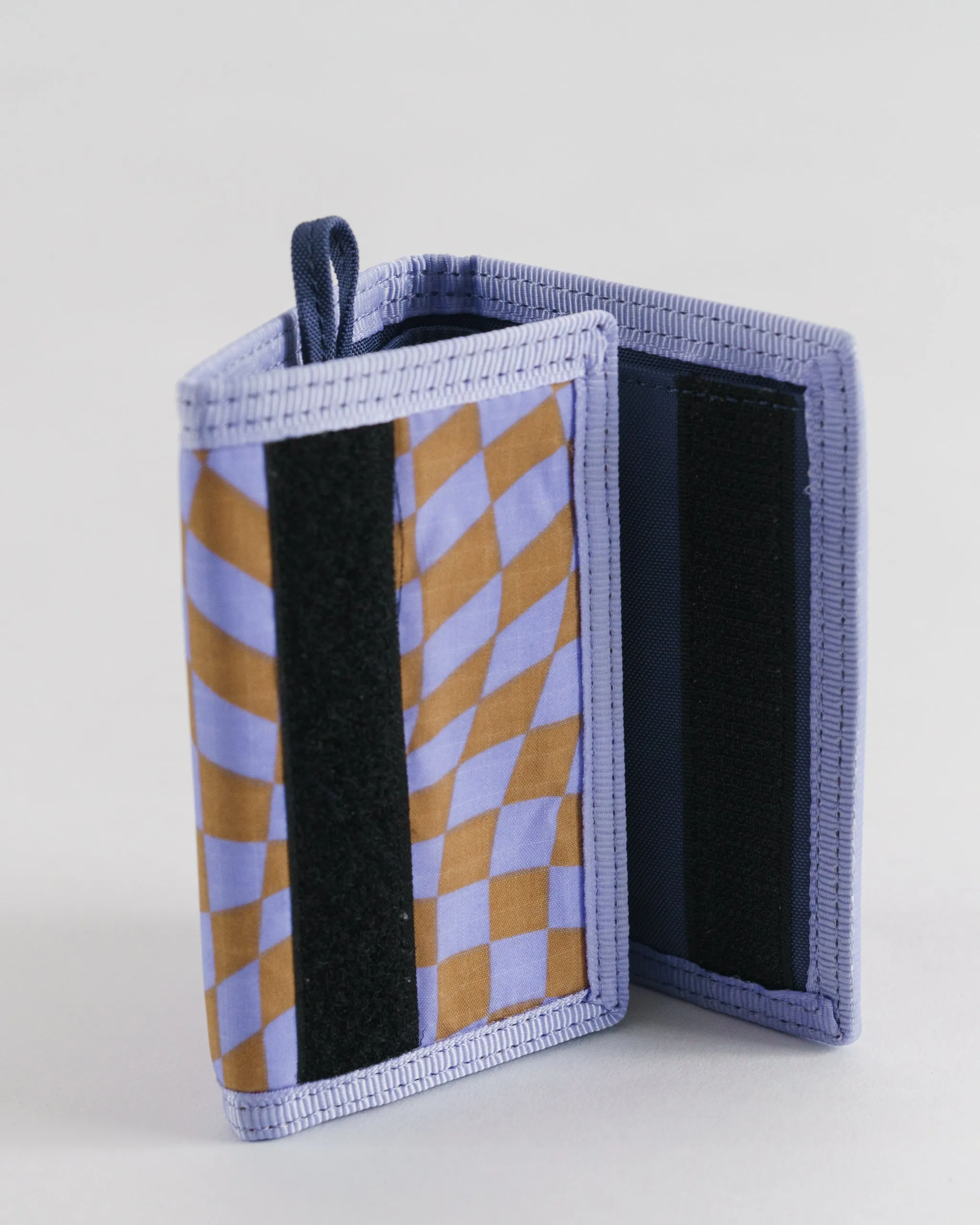 Baggu Nylon Wallet: Lavender Trippy Checker