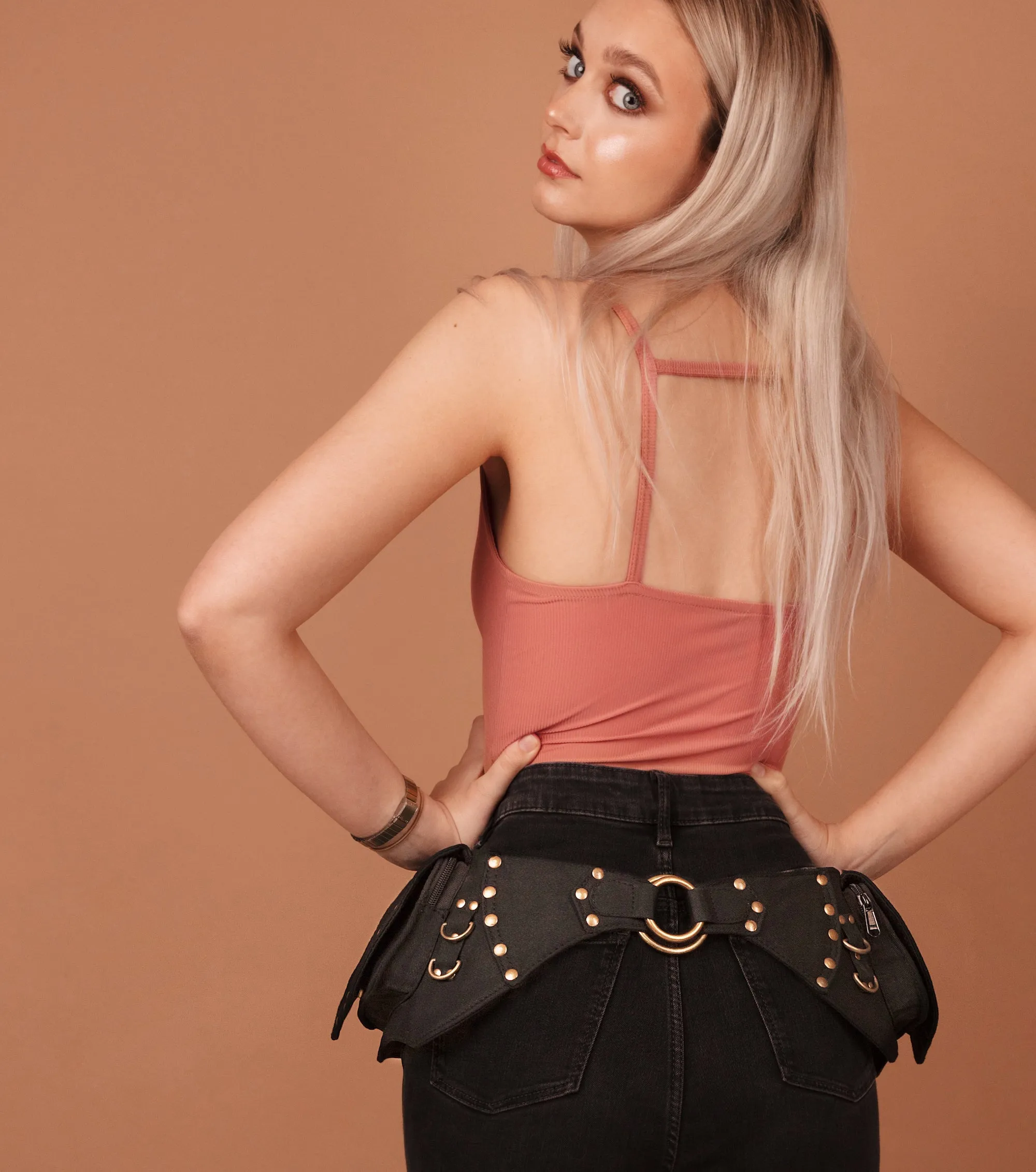 Canvas Rivet Belt - Black
