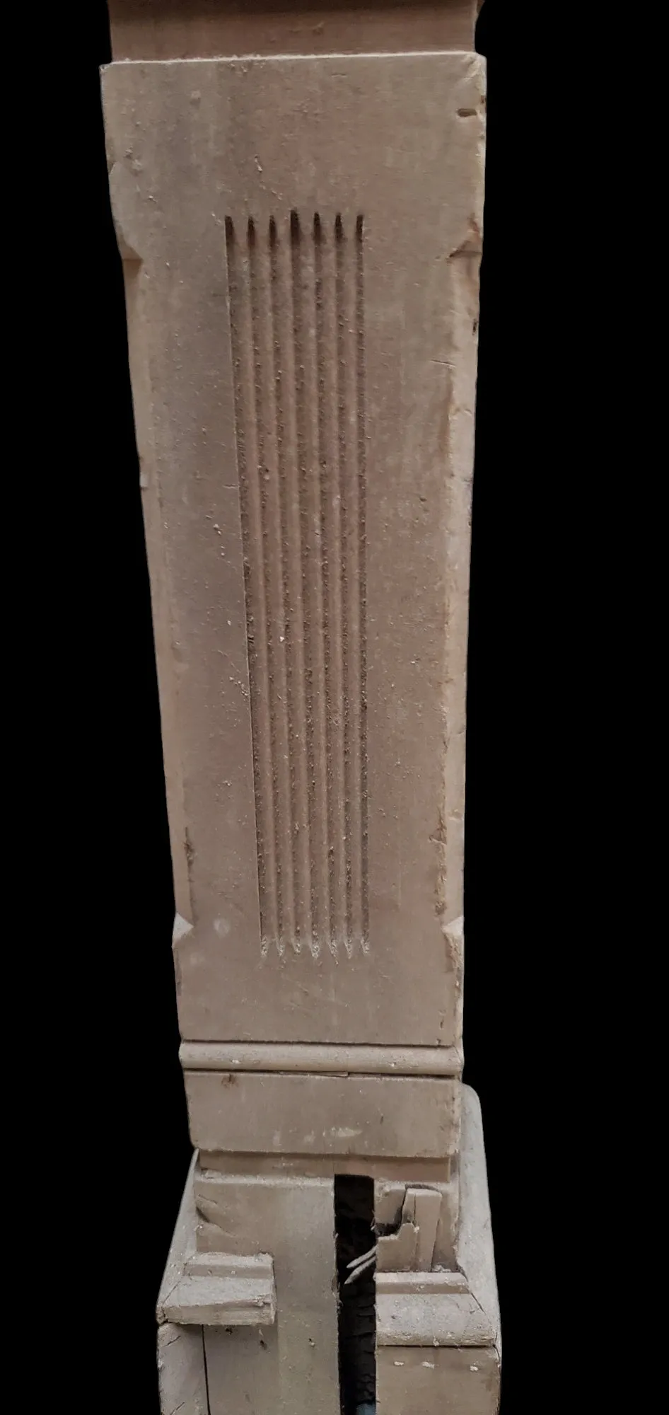 Carved Bullseye Newel Post GAM0264