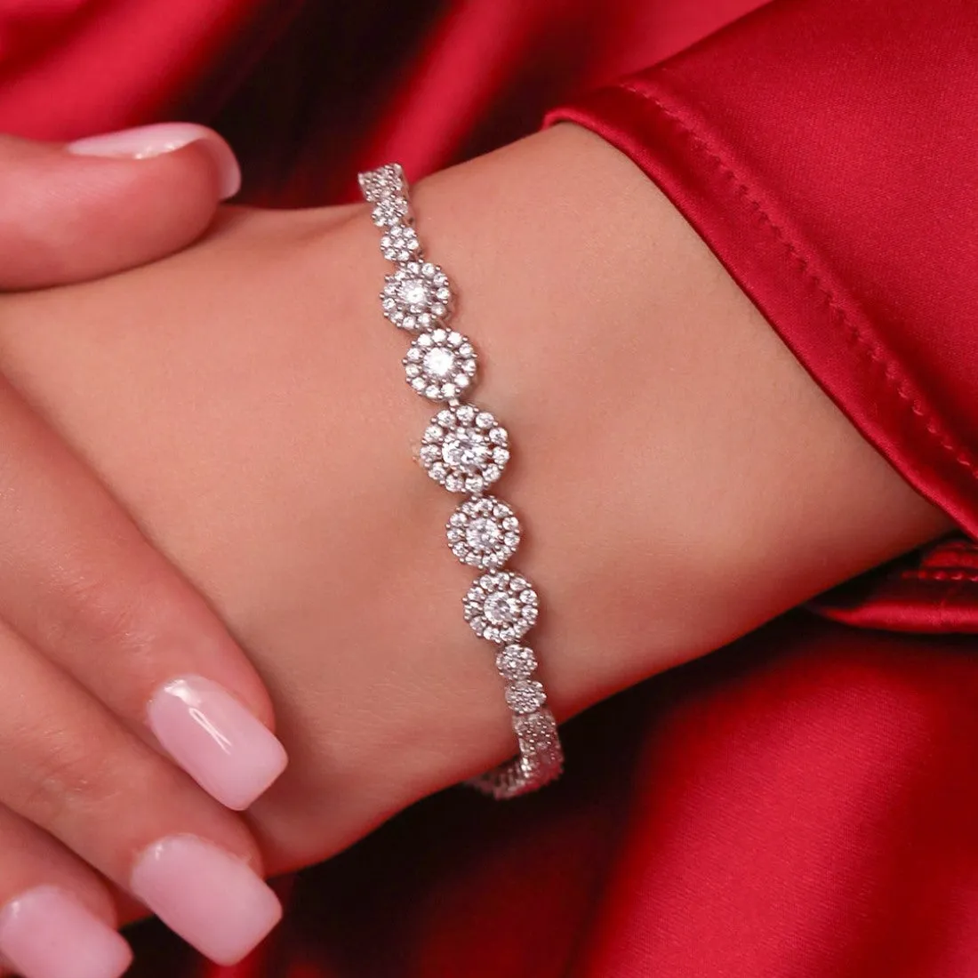 Dazzling Adjustable 925 Silver Bracelet