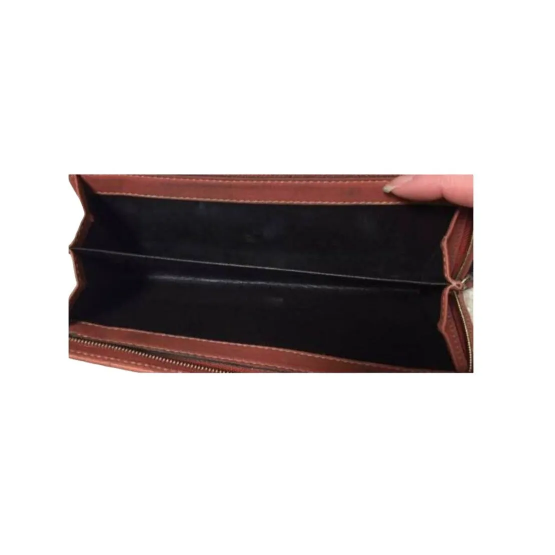 Gucci, salmon colored embossed Guccissima print leather, XL size, wallet on a removable chain