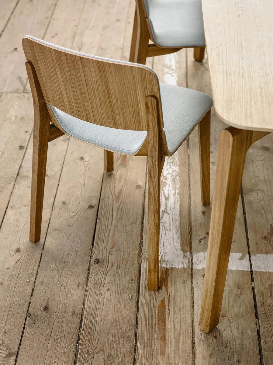 Leaf 442 Rectangular Dining Table