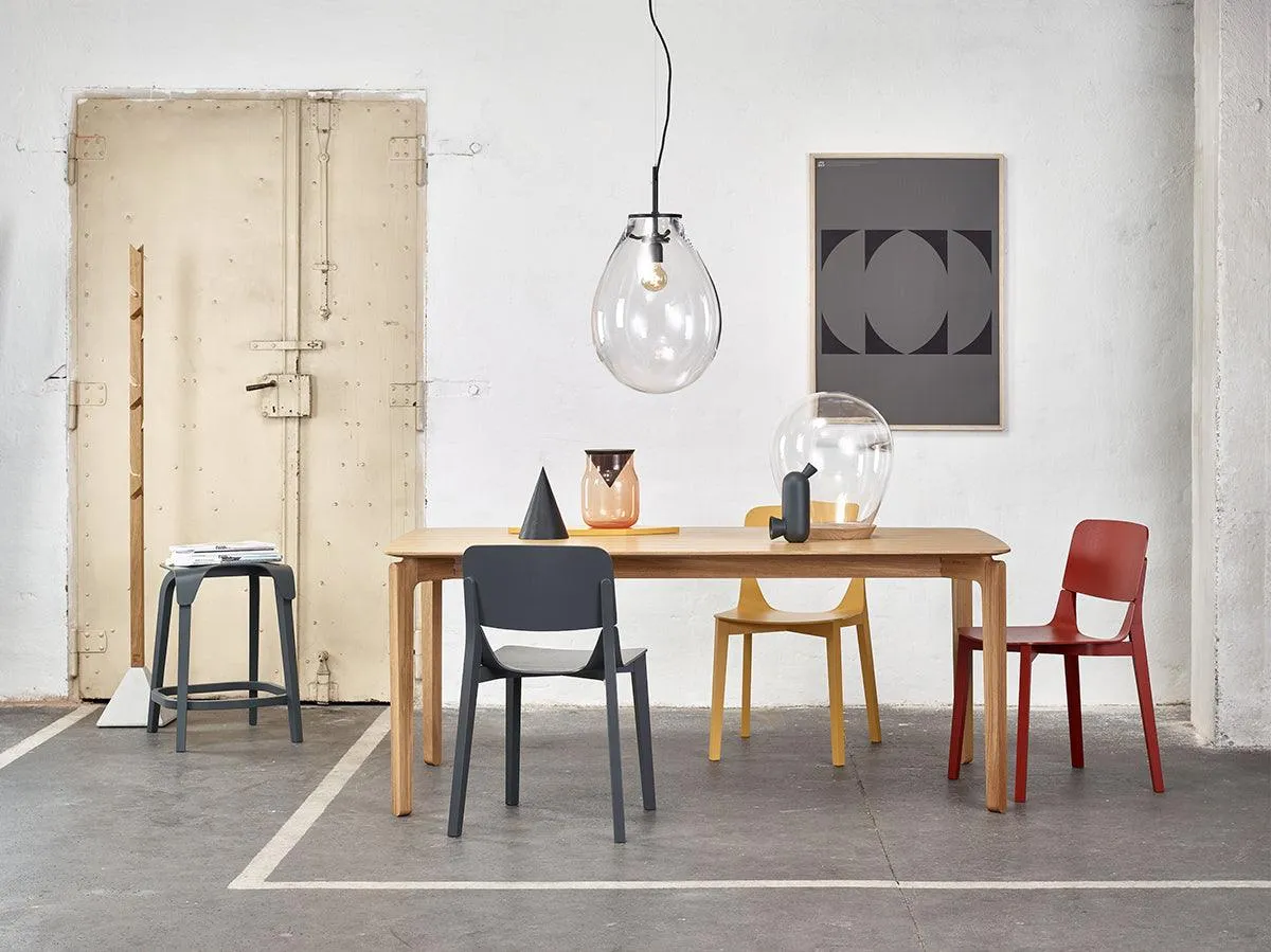 Leaf 442 Rectangular Dining Table