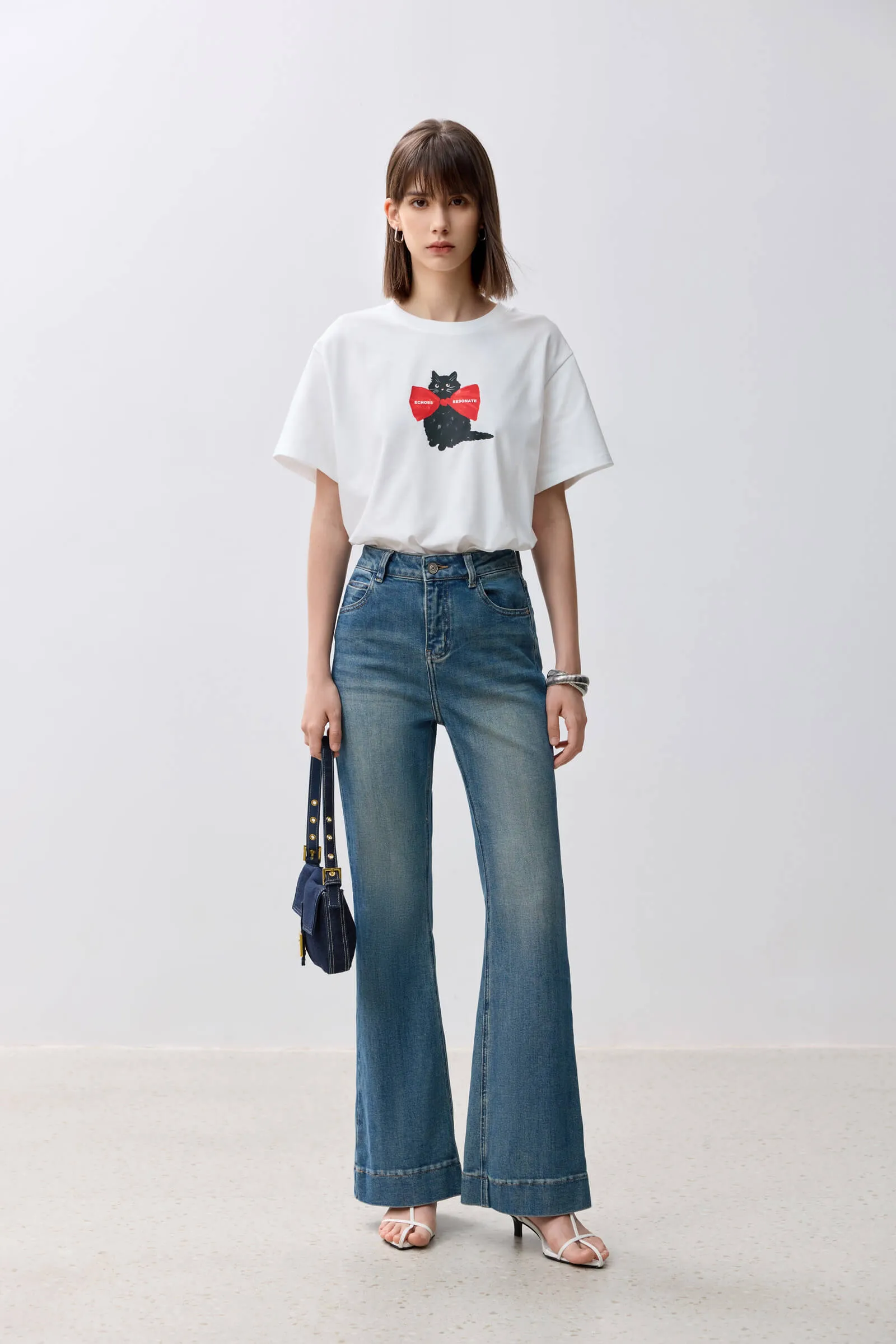 LILY Playful Cat Bow Tee