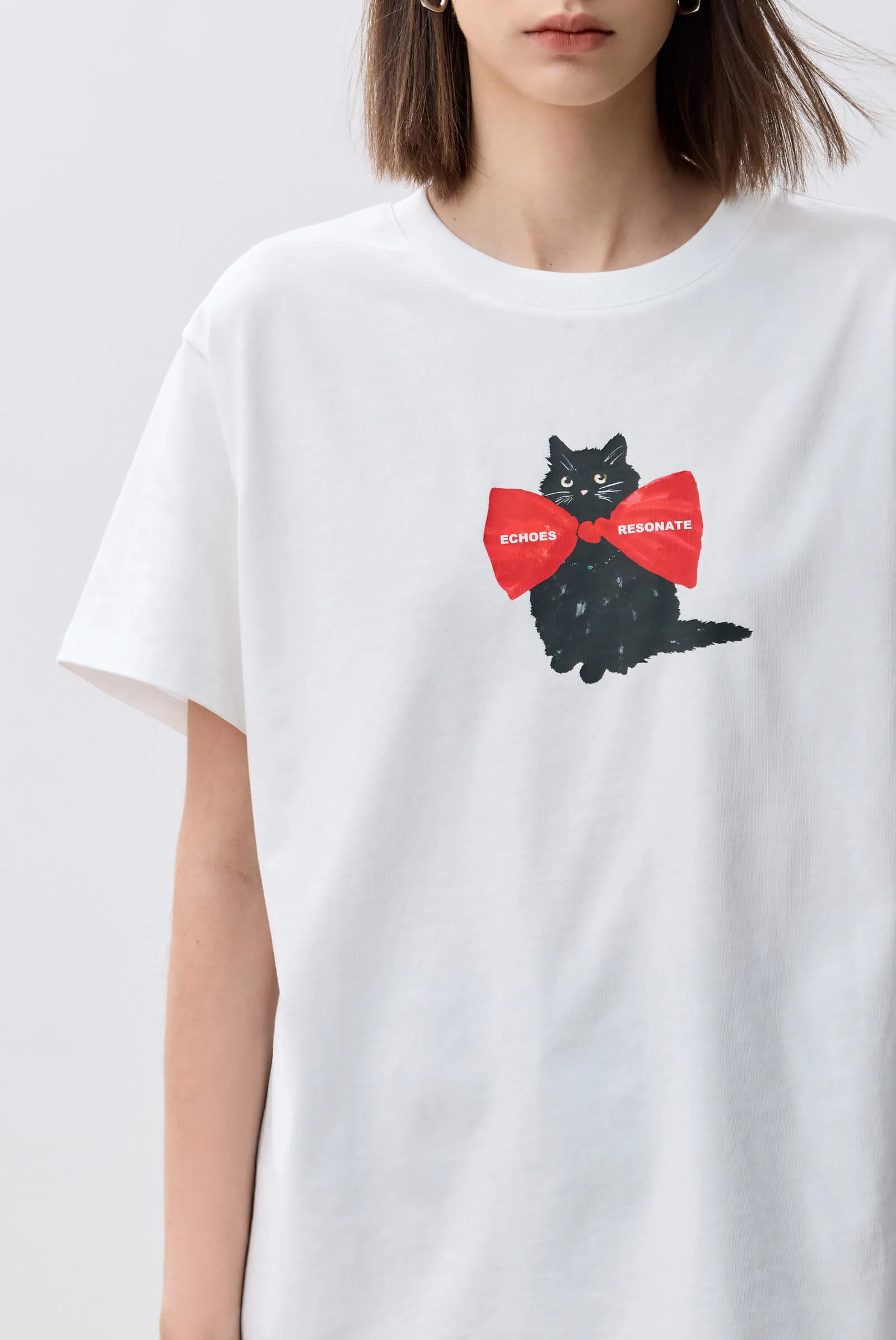 LILY Playful Cat Bow Tee