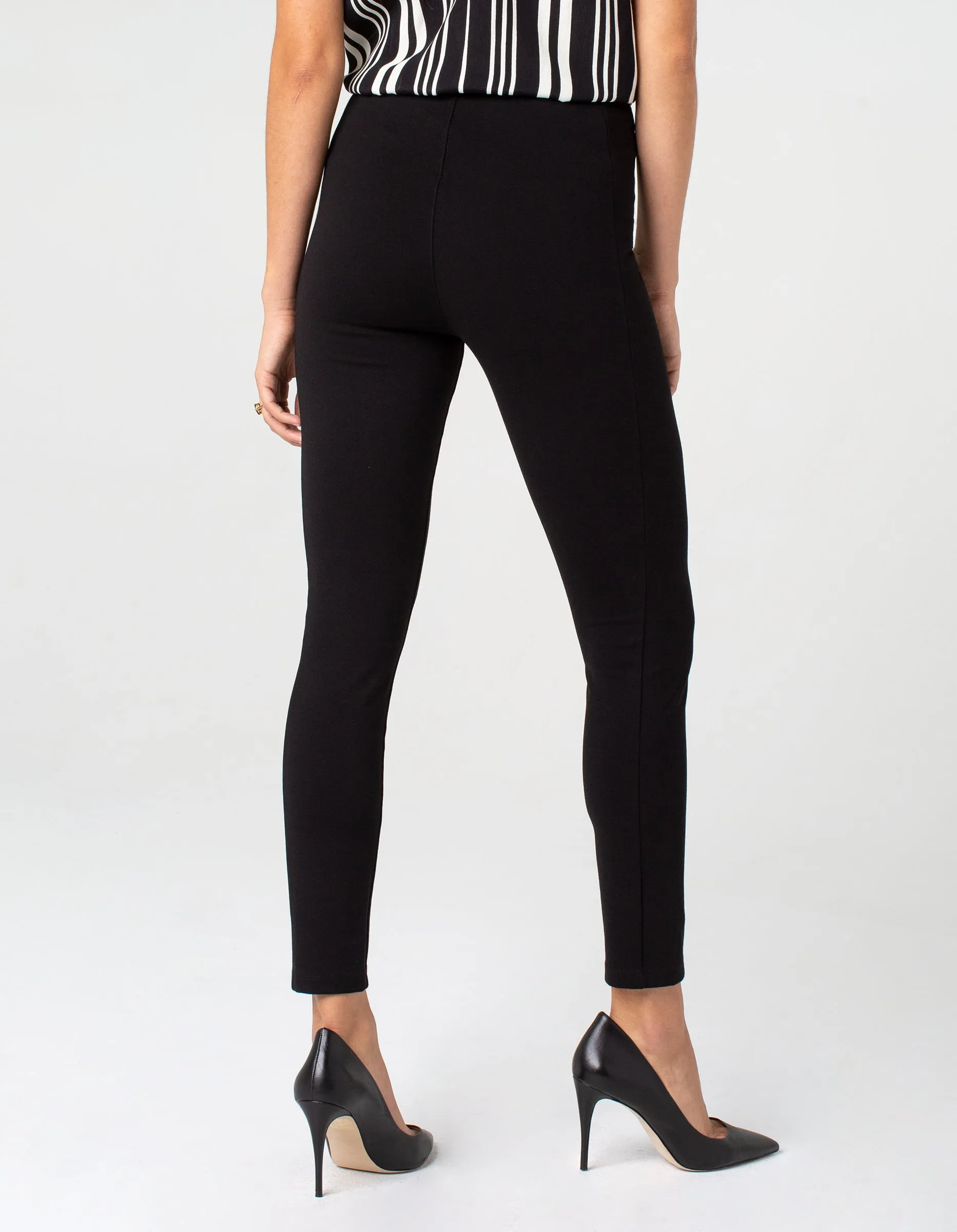 Liverpool Reese Seamed Pull-on Legging