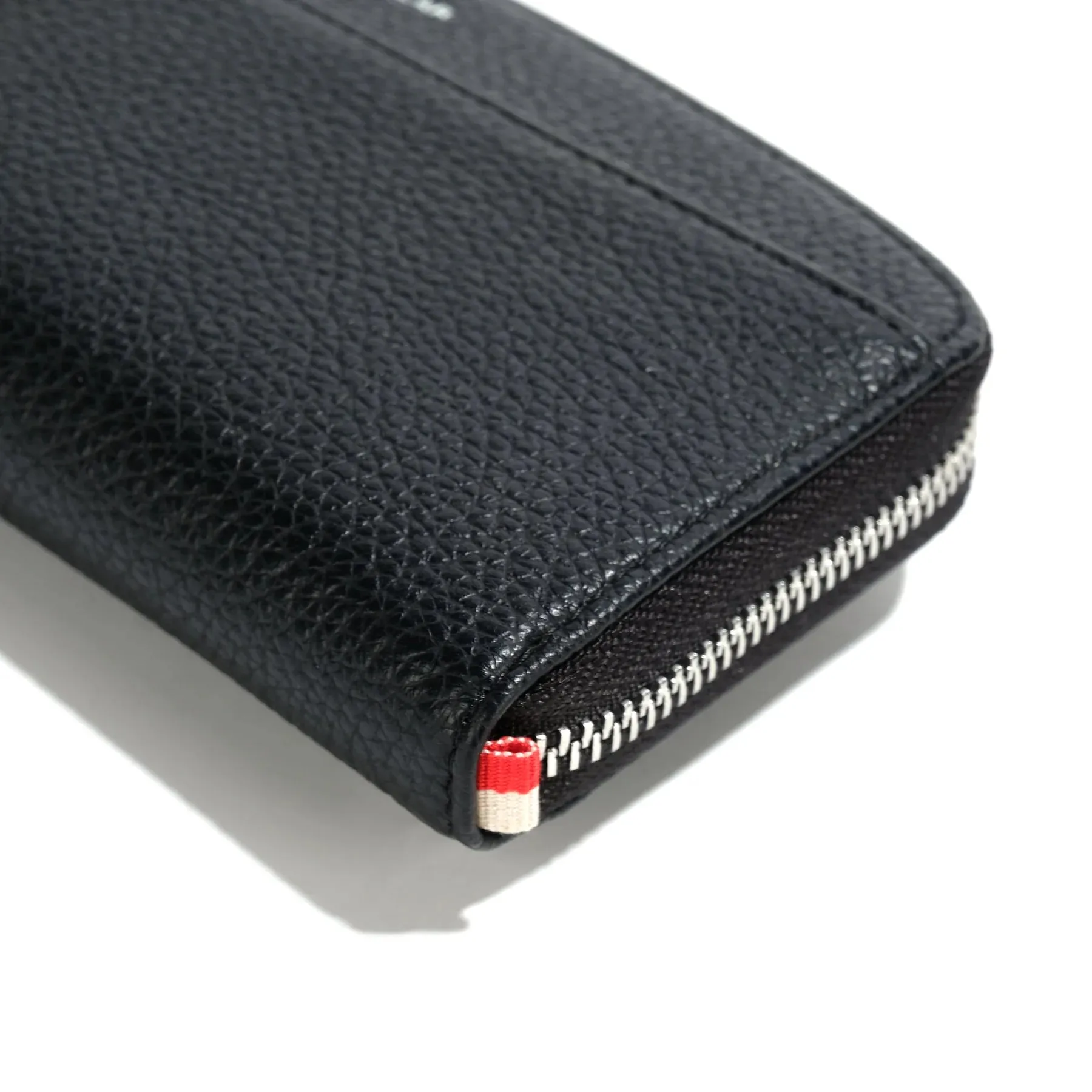 Louve Isla Curved Wallet