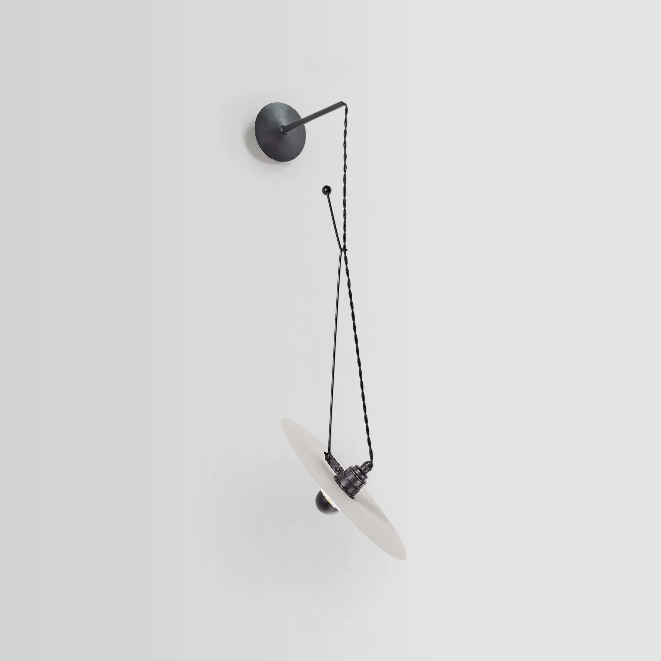 Luna L3 - Wall Lamp with wall rose