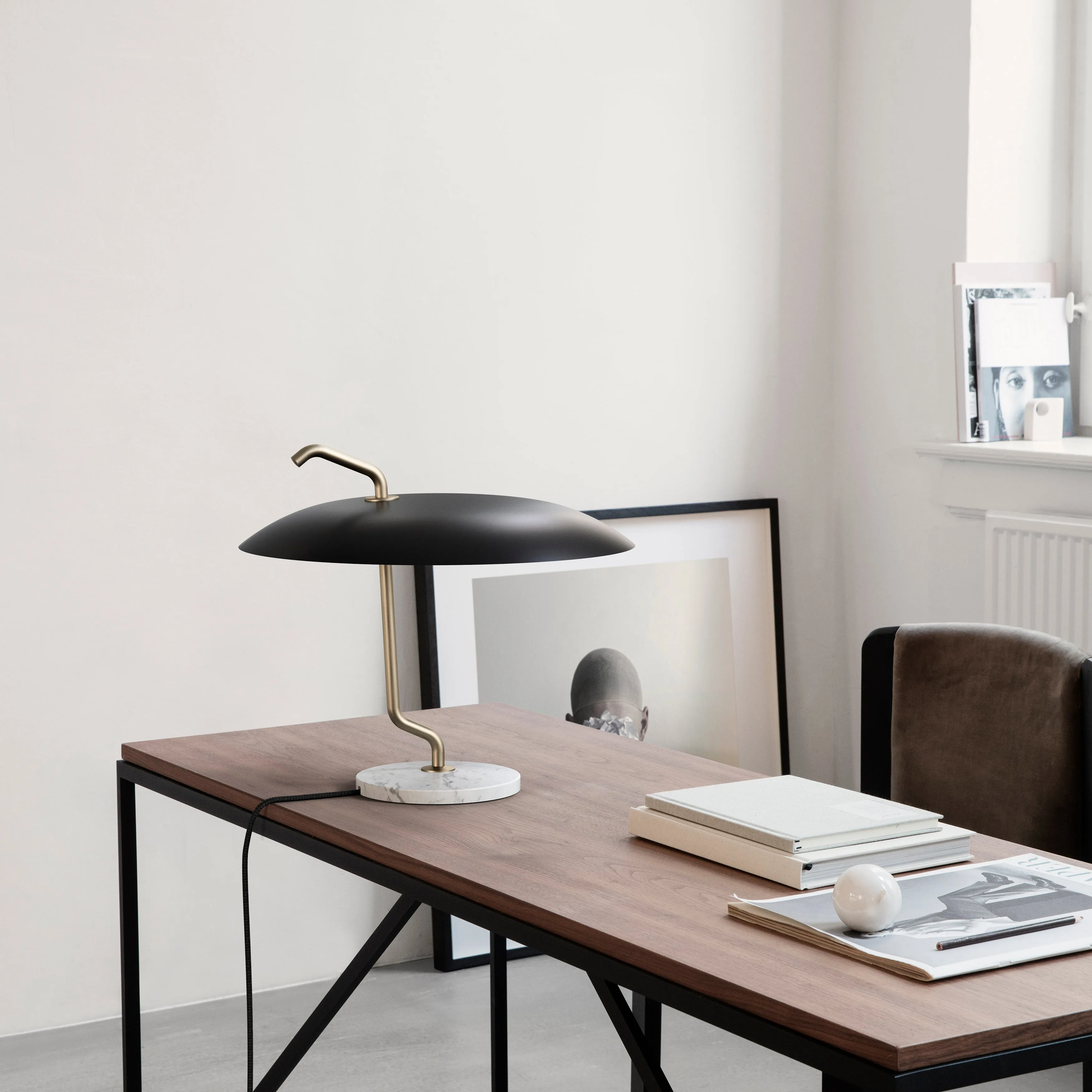 Model 537 Table Lamp