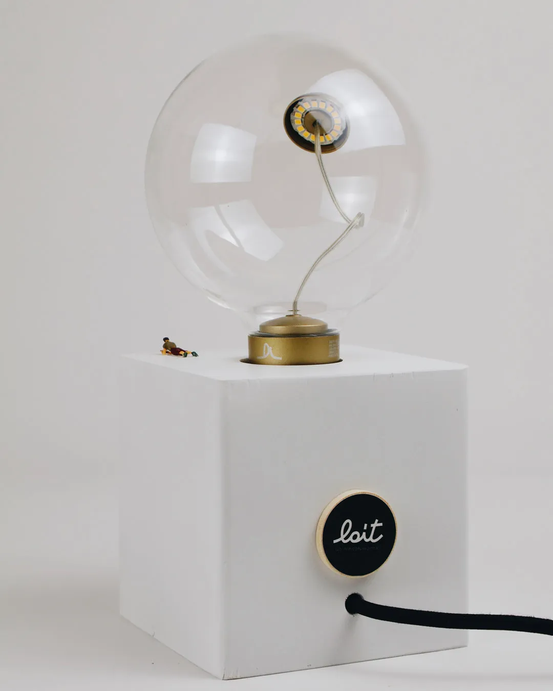 "Read and shine" Lamp