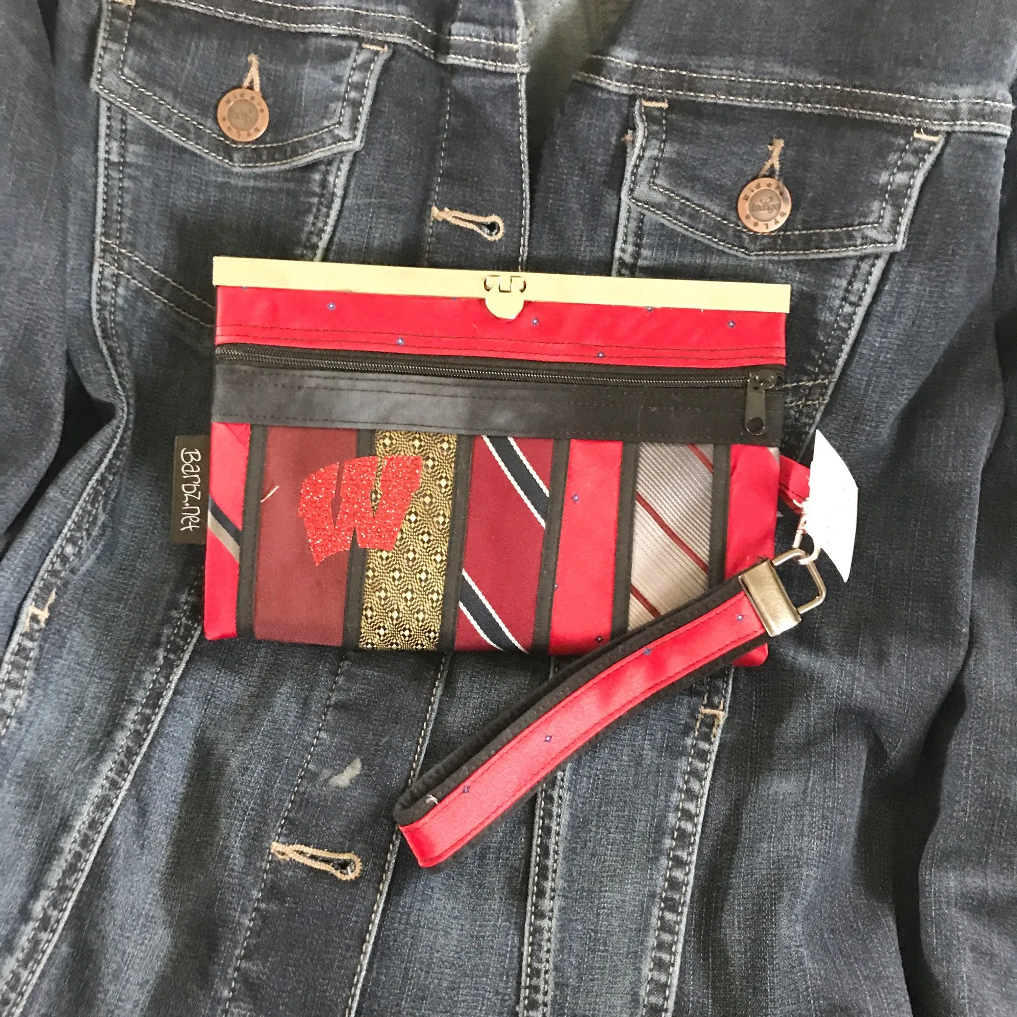 Red "Motion W" Woman Wallet, Wristlet, Purse - Wallet Deluxe