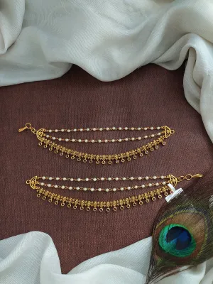 Simple Antique Maatil with Kemp Stones