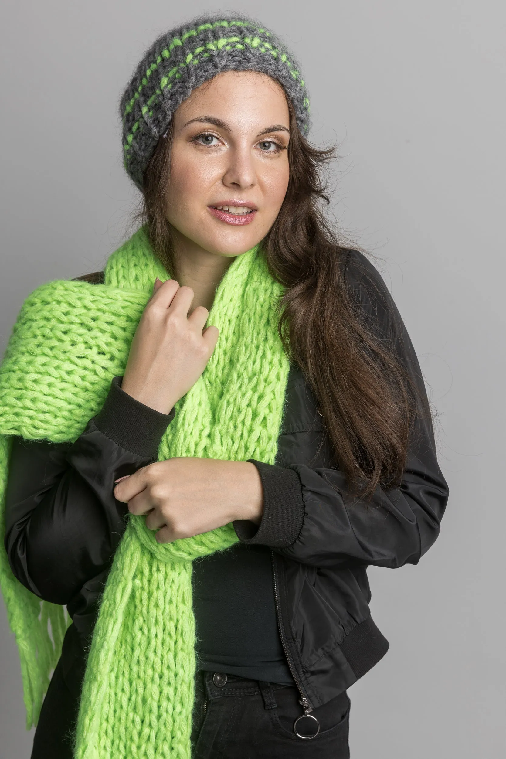 STRICBOX: für Schal & Mütze in neon Farben mit Ingenious Big von KATIA