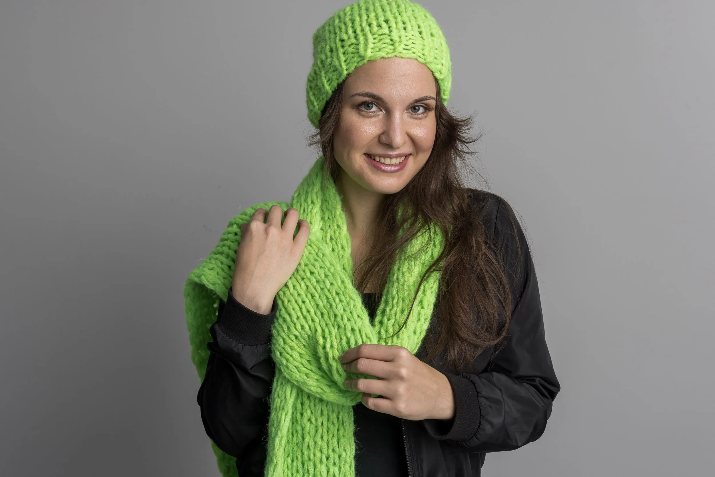 STRICBOX: für Schal & Mütze in neon Farben mit Ingenious Big von KATIA