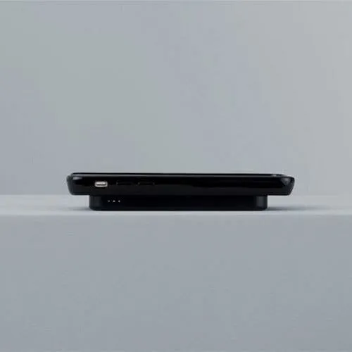 Woodie Milano Wireless Power Bank – Carbon Look Black